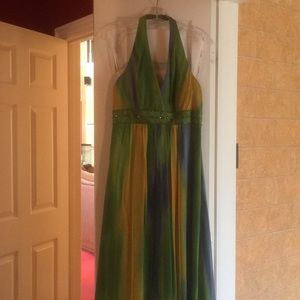 Cocktail dress by laundry by Shelli Segal